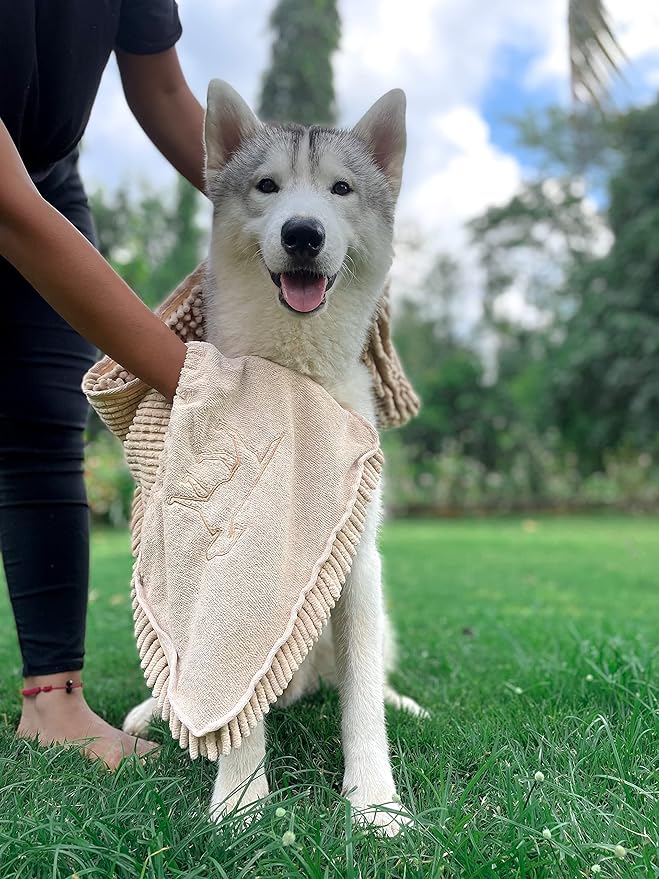 Tuff Pupper Quick Dry Towel for Dogs | Ultra Absorbent Microfiber Shammy | Extra Large 35x15 Size for All Breeds | Comfortable Hand Pockets | Indoor Outdoor Use | Durable Material | Machine Washable