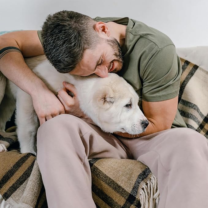 Pet Hair Remover Glove for Furniture, Reusable, 5-Finger, Blue, Dog and Cat Fur Removal Tool for Couch, Lint Clean Glove for Carpet, Bedding, Clothes, Curtain, Pet Bed, Car Seats