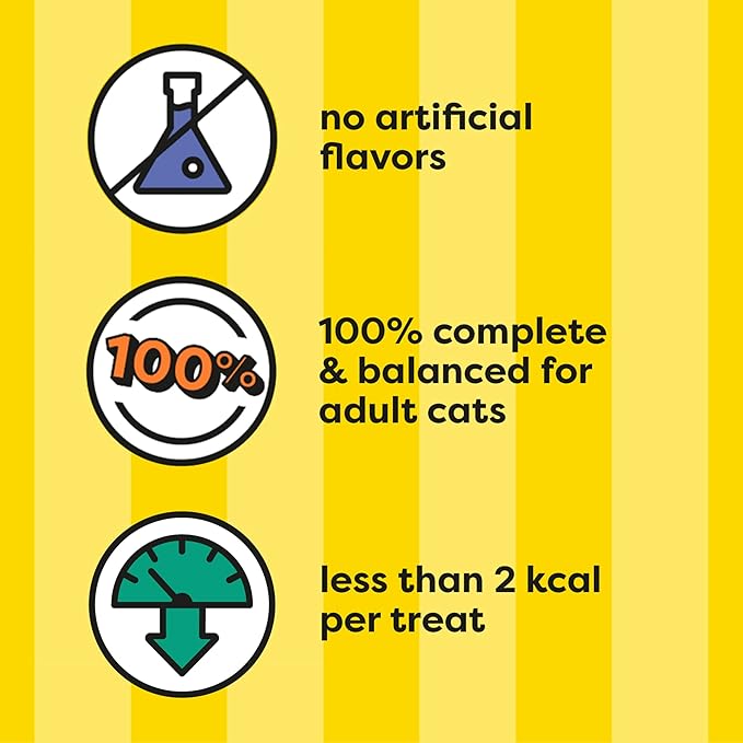 Temptations Classic Crunchy and Soft Cat Treats, Savory Salmon Flavor, 30 oz. Tub