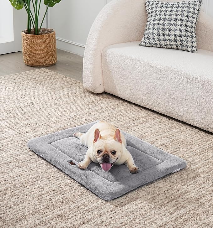 Made4Pets Dog Crate Pad Bed for Medium Dogs, Washable & Reversible, Anti-Slip Kennel Mat for Cozy Sleeping, Soft Fluffy Dog Bed for Indoor & Outdoor Use, 29"x21", Gray